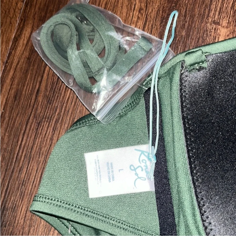 Bikini Set - Picture 6 of 12